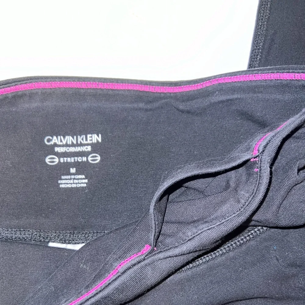 Calvin Klein Performance Cropped Stretch Leggings Women’s Medium Reflective - Picture 4 of 4